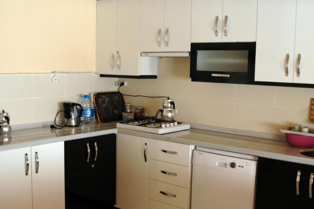 Küçük Aile Pansiyonu